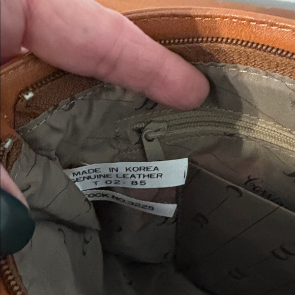 Vintage 1985 Genuine Leather Clutch | Made in Korea | Classic Brown Envelope Bag - Picture 6 of 10